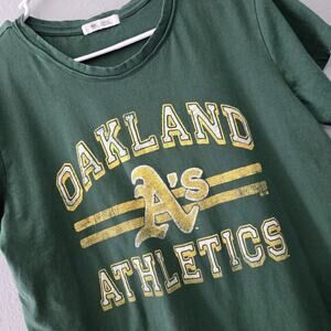 Oakland Athletics A's Women's Tshirt Size Large Green Yellow 47 Brand 100 Cotton